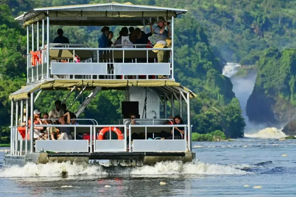 cruise-murchison-falls-bakers-lodge-uganda-yellow-zebra-safaris cruise-murchison-falls-bakers-lodge-uganda-yellow-zebra-safaris